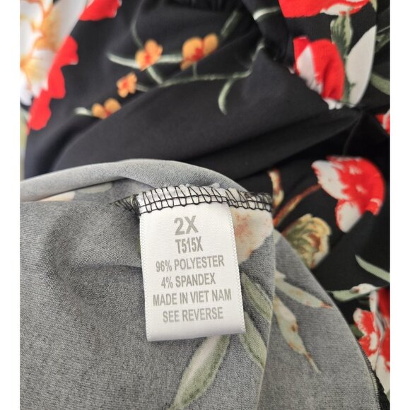 Ups & Downs Women's 2X Faux Wrap Dress Black Floral Print Runs Small - Picture 6 of 7